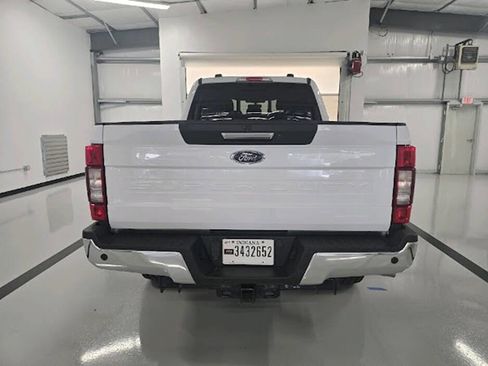 Used 2022 Ford F250 Lariat w/ Lariat Value Package image 6