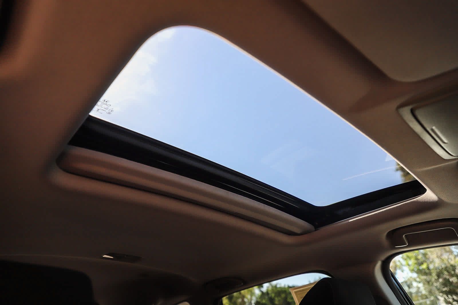 Used 2018 Honda CR-V EX image 16