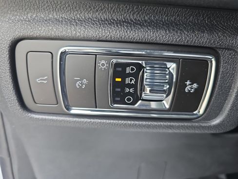 New 2026 Lincoln Corsair Premiere image 25