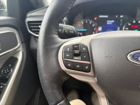 Used 2023 Ford Explorer XLT w/ Equipment Group 202A AWD/4WD image 47