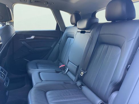 Used 2020 Audi Q5 2.0T Premium w/ Convenience Package image 42