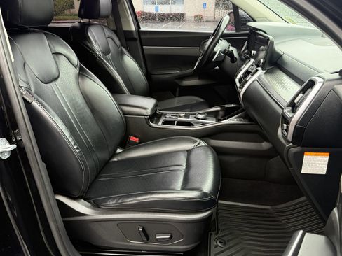 Used 2023 Kia Sorento EX AWD/4WD image 14
