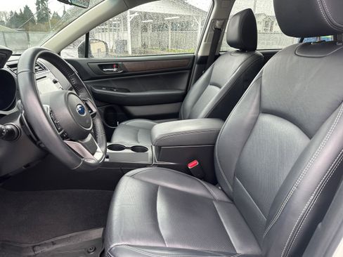 Used 2018 Subaru Outback 2.5i Limited image 9