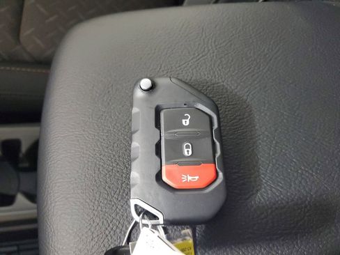 New 2026 Jeep Gladiator Mojave w/ Technology Group image 23