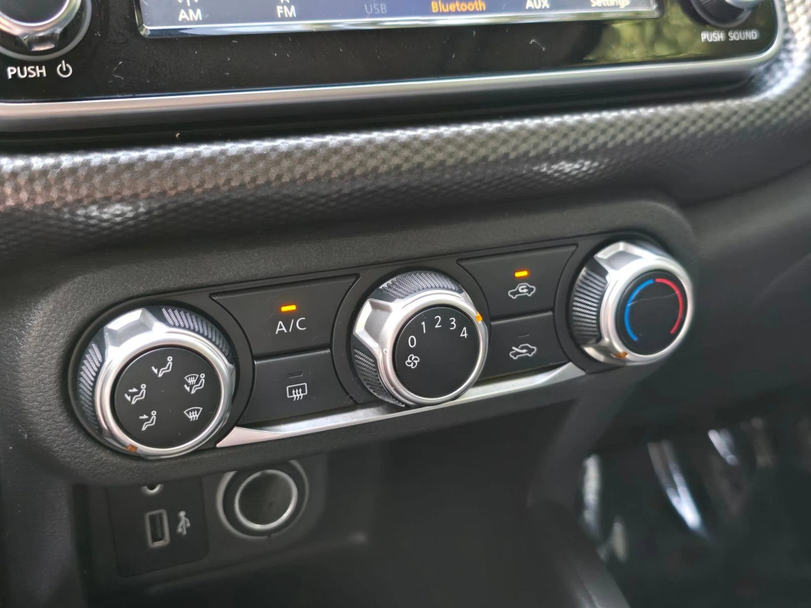 Used 2020 Nissan Kicks S FWD image 27