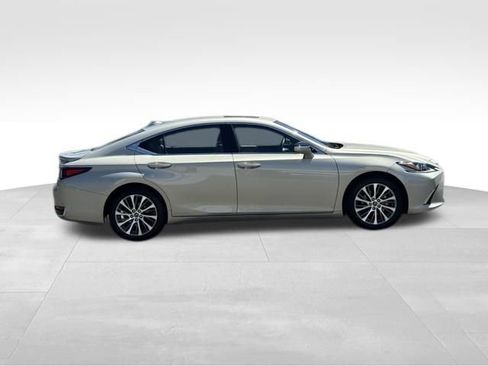 Used 2021 Lexus ES 300h w/ Premium Package FWD image 9