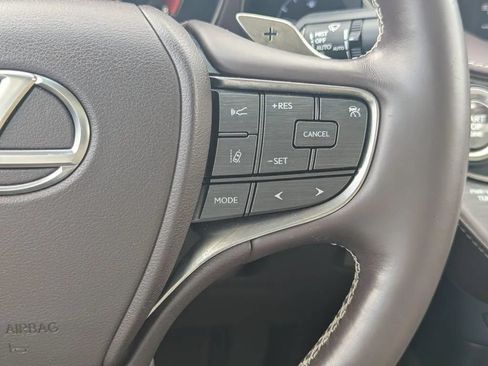 Used 2018 Lexus LS 500 w/ Accessory Package (Z2) RWD image 22