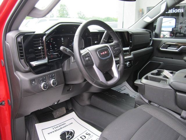 Used 2025 GMC Sierra 3500 SLE w/ SLE Convenience Package AWD/4WD image 6