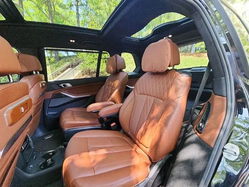 Used 2023 BMW X7 M60i w/ Executive Package AWD/4WD image 22