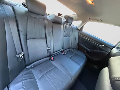 Used 2018 Honda Accord EX-L image 18
