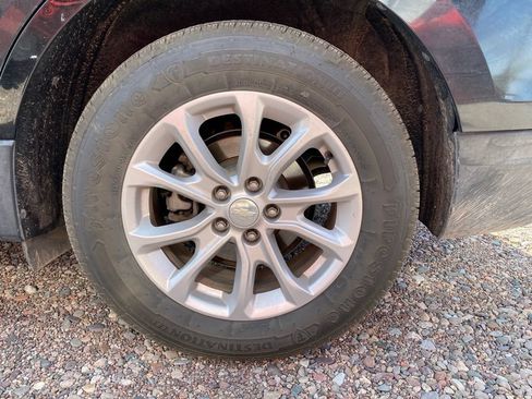 Used 2018 Chevrolet Equinox LS FWD image 5