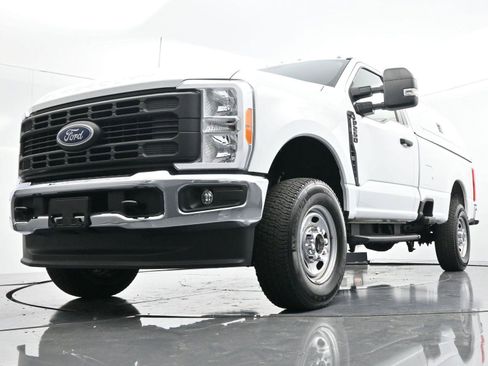 Used 2023 Ford F250 XL w/ Snow Plow Prep Package image 41