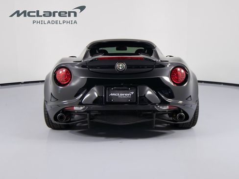 Used 2016 Alfa Romeo 4C Spider image 7