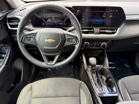 Used 2024 Chevrolet TrailBlazer LT w/ Driver Confidence Package FWD image 13