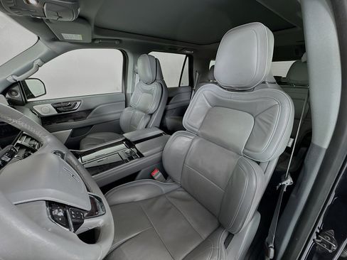 Used 2019 Lincoln Navigator Reserve w/ Cargo Package image 22