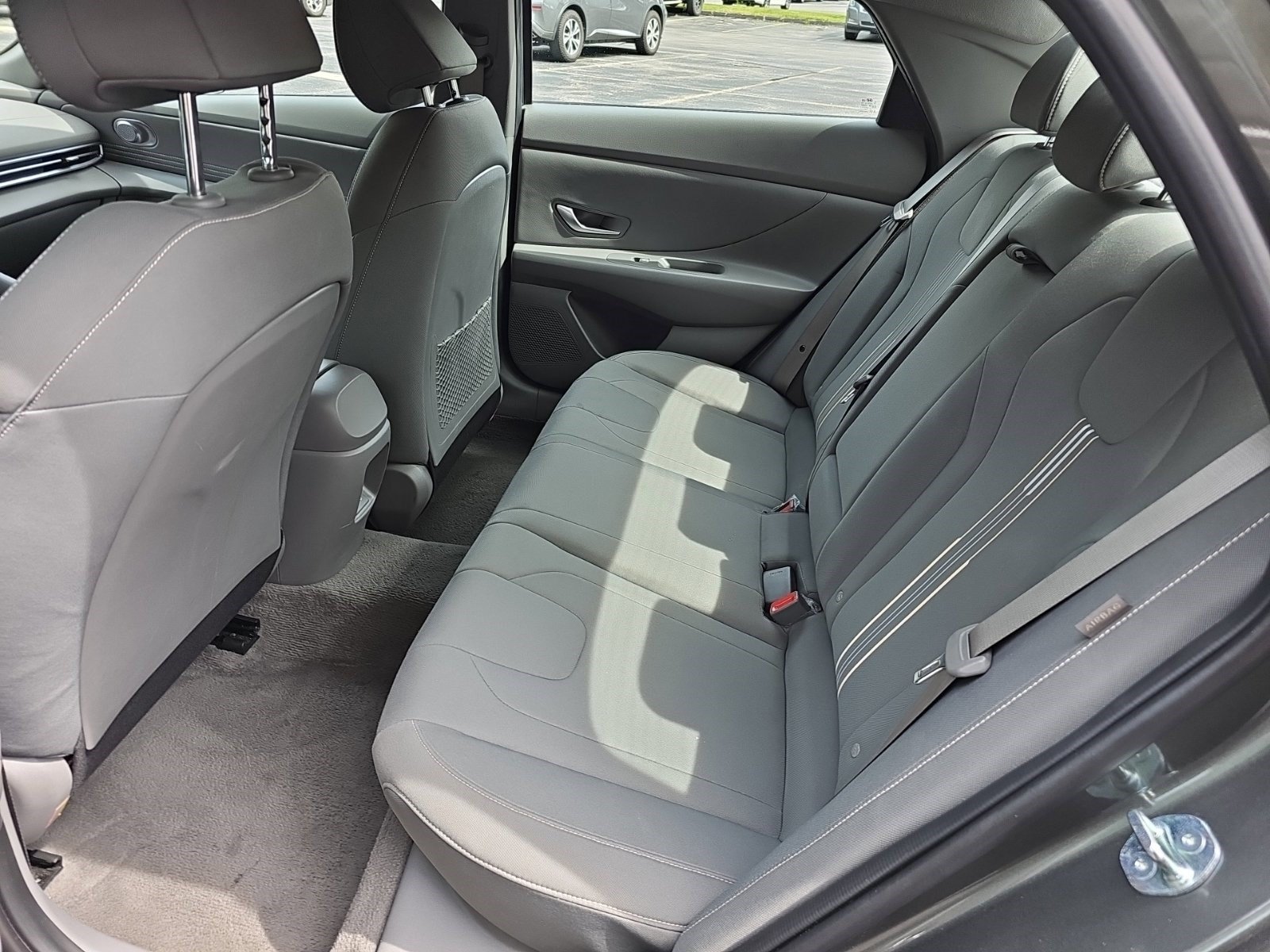 Used 2025 Hyundai Elantra SEL FWD image 17