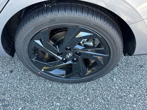 New 2026 Hyundai Elantra SEL Sport Premium FWD image 19