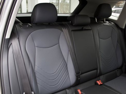 New 2026 Volkswagen Tiguan SE image 30