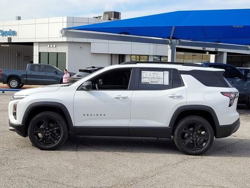 New 2026 Chevrolet Equinox LT image 2