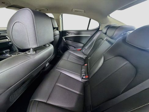 Used 2026 Genesis G70 2.5T RWD image 27