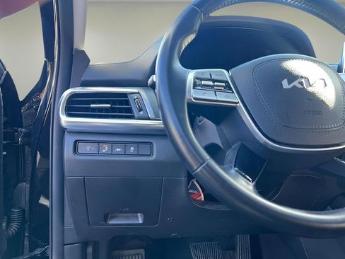 Used 2022 Kia Telluride S image 14