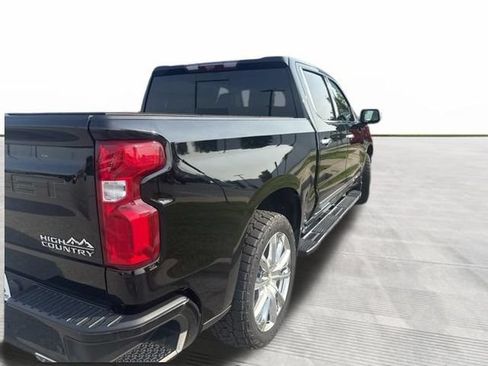 Used 2023 Chevrolet Silverado 1500 High Country w/ High Country Premium Package AWD/4WD image 8