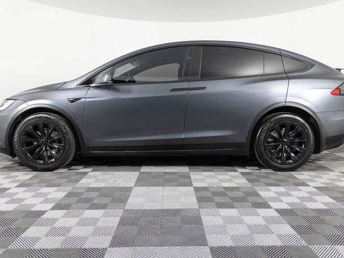 Used 2019 Tesla Model X 75D image 3