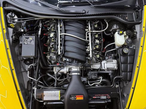 Used 2006 Chevrolet Corvette Z06 w/ Preferred Equipment Group RWD image 20