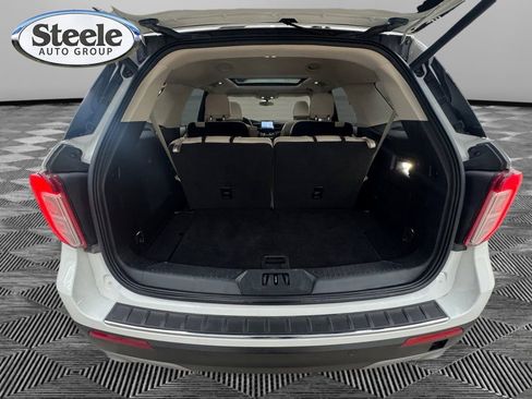 Used 2021 Ford Explorer Limited w/ Equipment Group 301A image 19