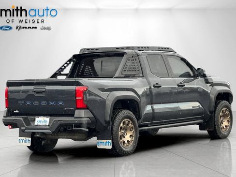 Used 2025 Toyota Tacoma 4x4 Double Cab Hybrid image 4