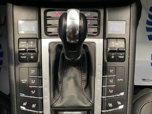 Used 2018 Porsche Macan S w/ Premium Package Plus image 20