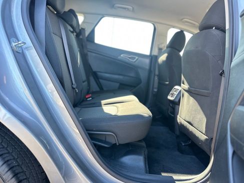 Used 2023 Kia Sportage LX image 21