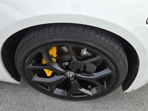 Used 2021 Alfa Romeo Giulia Ti w/ Nero Edizione RWD image 5