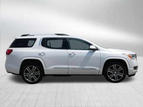 Used 2018 GMC Acadia Denali AWD/4WD image 8