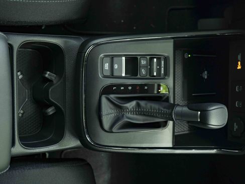 Used 2026 Honda CR-V LX image 27