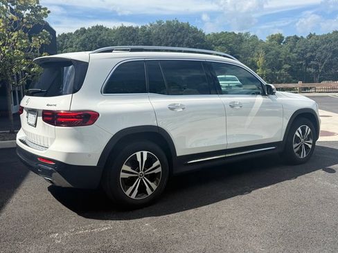 Used 2026 Mercedes-Benz GLB 250 4MATIC image 6