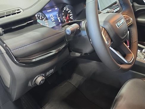 New 2026 Jeep Compass Limited image 10