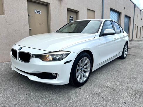 Used 2014 BMW 320i Sedan image 8