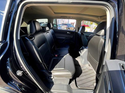 Used 2022 Volkswagen Atlas SE image 16