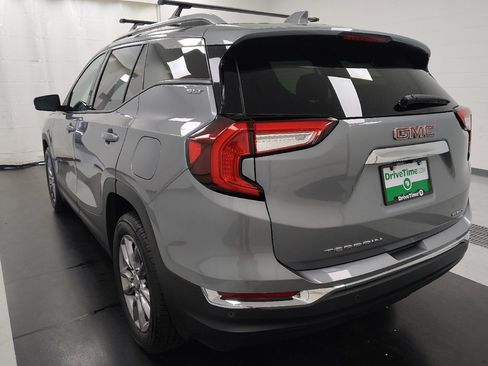 Used 2023 GMC Terrain SLT w/ Tech Package AWD/4WD image 5