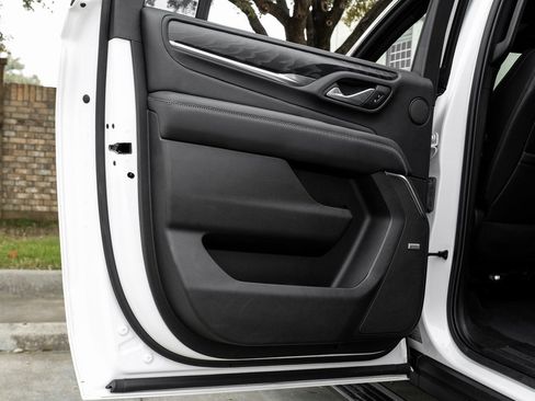 Used 2022 GMC Yukon XL Denali image 59