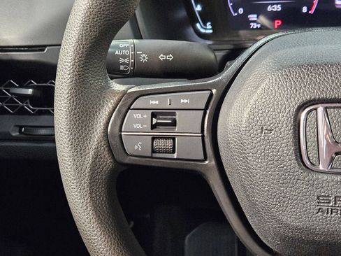 Used 2024 Honda Accord EX image 28