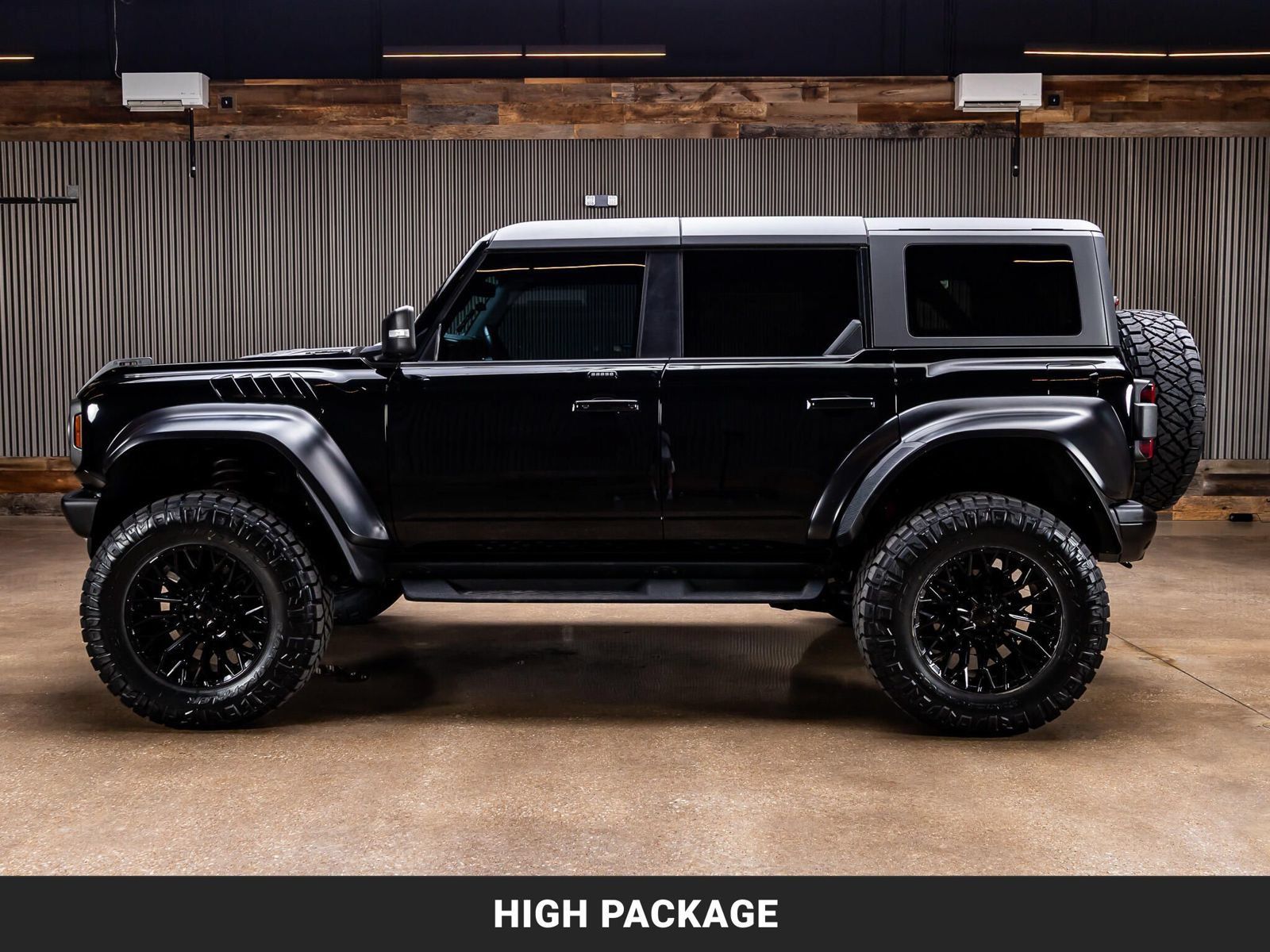 Used 2023 Ford Bronco Raptor AWD/4WD image 6