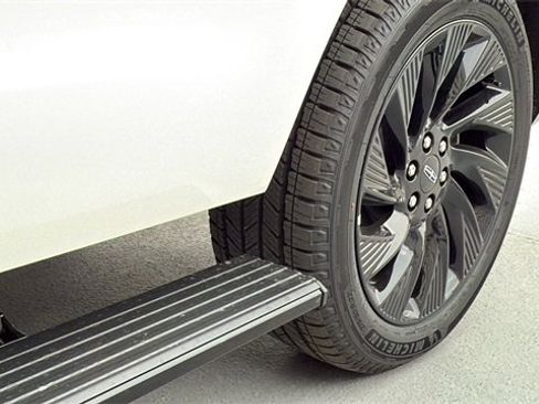 New 2025 Lincoln Navigator Reserve w/ Jet Appearance Package image 35