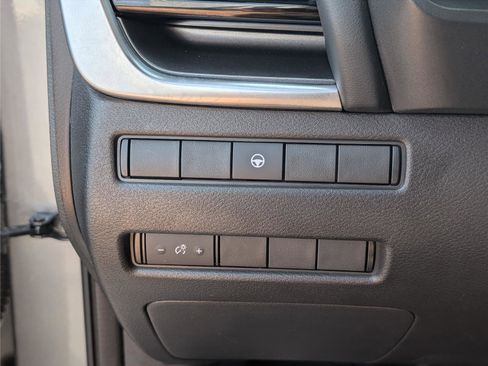 Used 2021 Nissan Rogue SV AWD/4WD image 21