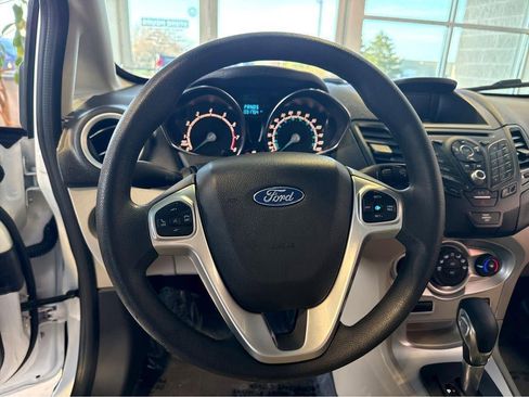 Used 2019 Ford Fiesta SE FWD image 18