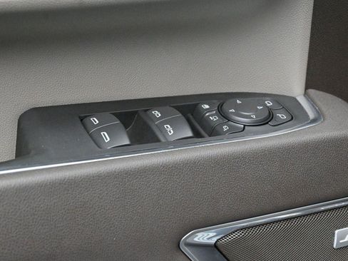 Used 2025 GMC Sierra 2500 SLT w/ SLT Premium Package image 13