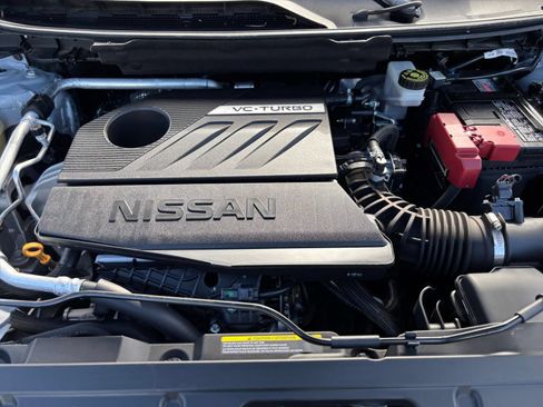 Used 2025 Nissan Rogue SV FWD image 34