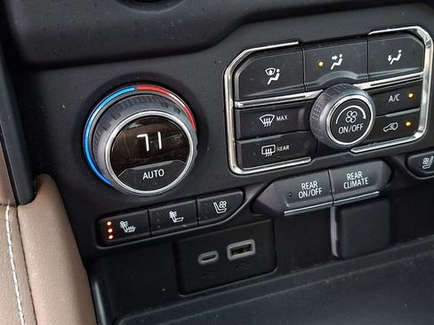 Used 2024 Chevrolet Tahoe High Country image 22