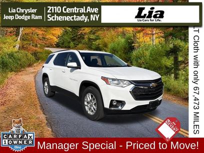 Used 2021 Chevrolet Traverse LT